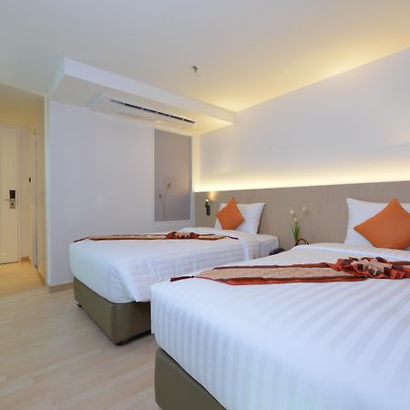 Le D'Tel Bangkok Hotell Eksteriør bilde Deluxe Room