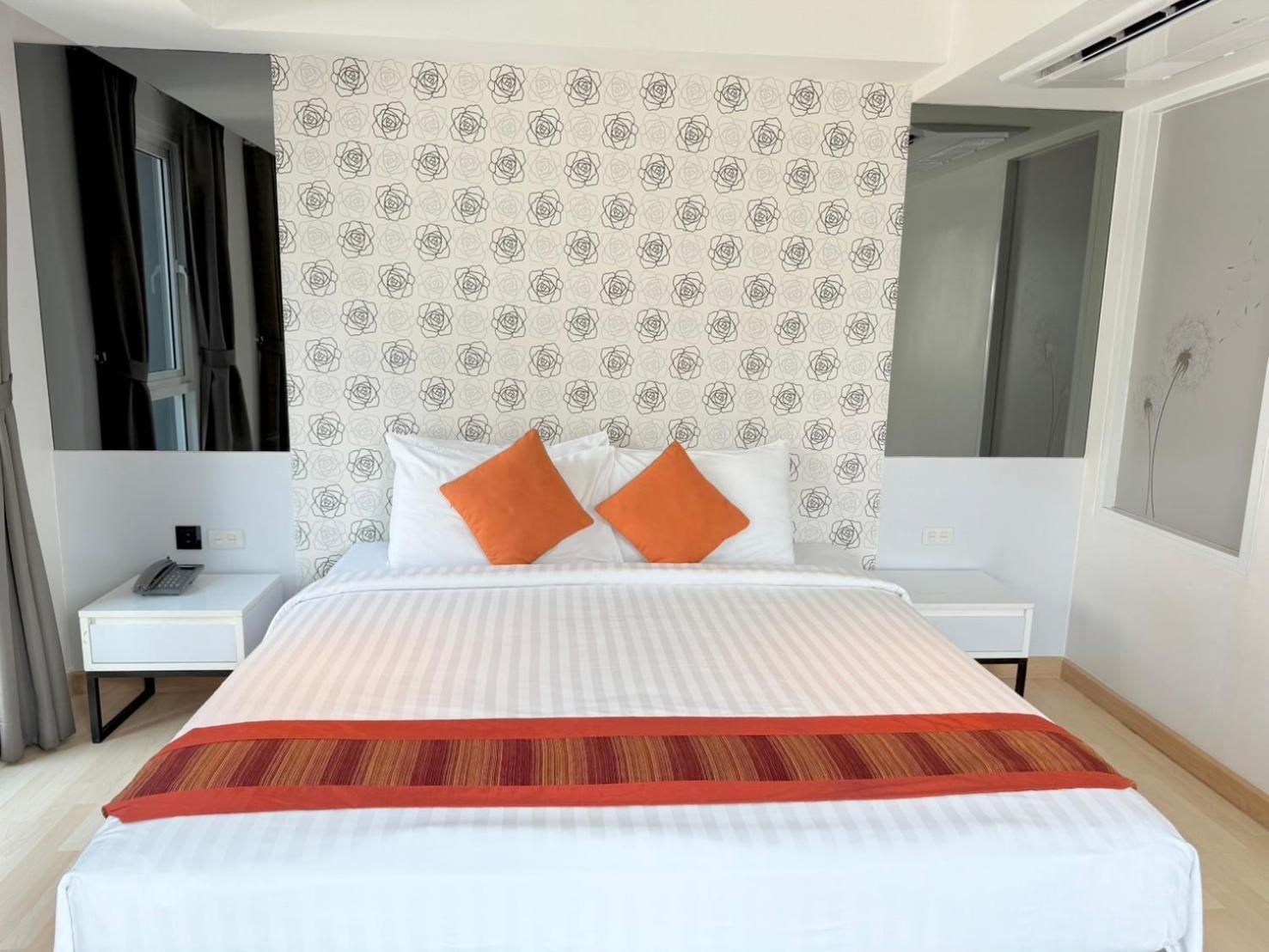 Le D'Tel Bangkok Hotell Eksteriør bilde