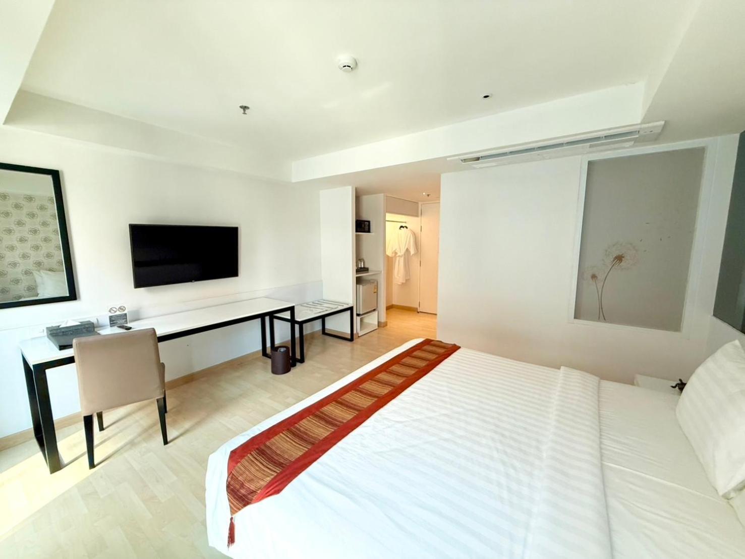 Le D'Tel Bangkok Hotell Eksteriør bilde