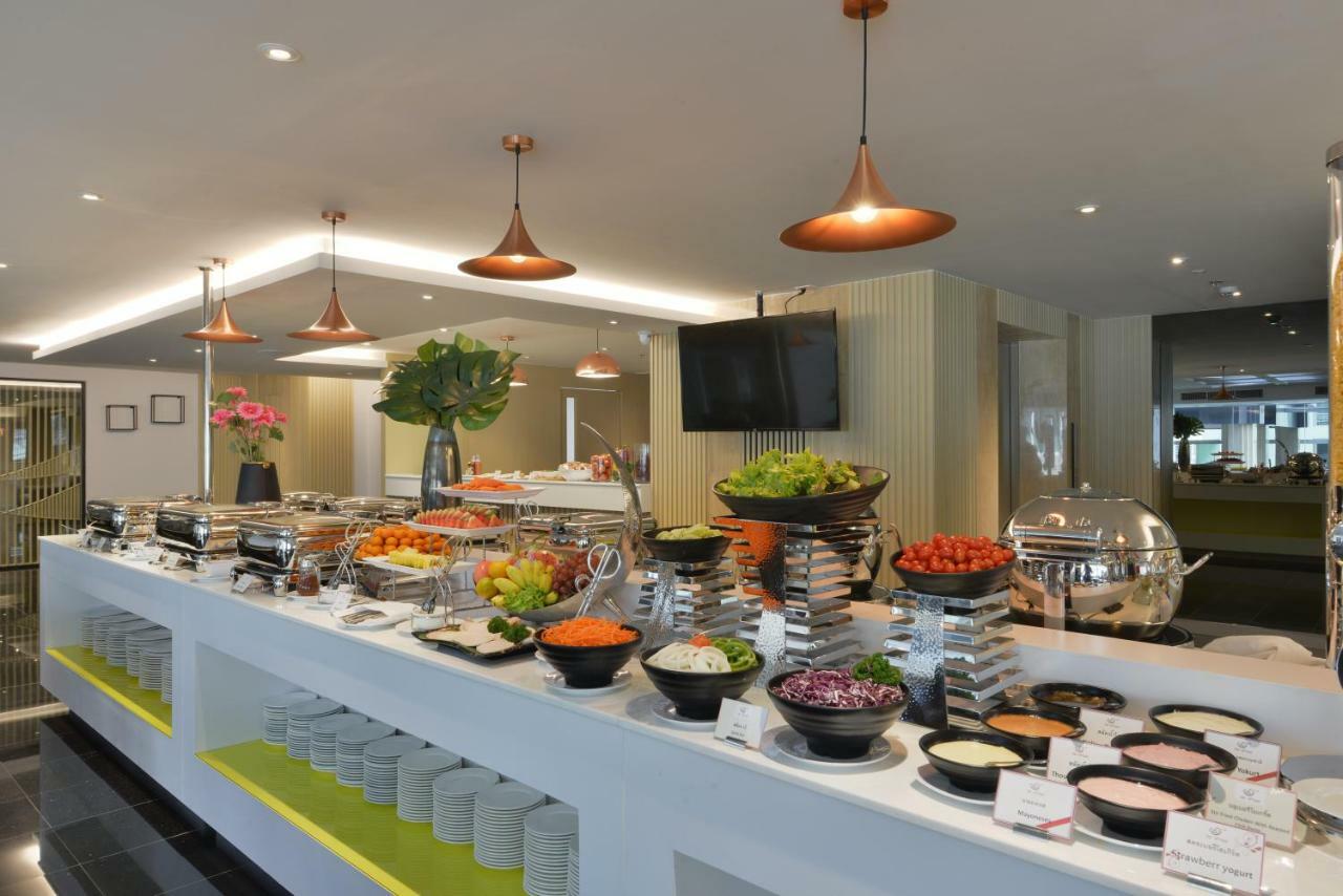 Le D'Tel Bangkok Hotell Eksteriør bilde A salad bar