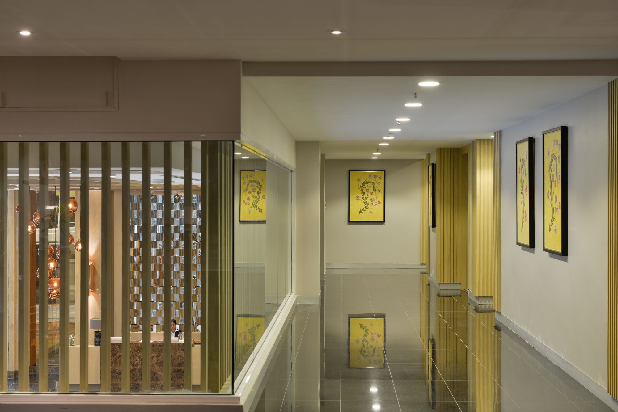 Le D'Tel Bangkok Hotell Eksteriør bilde Interior of the hotel